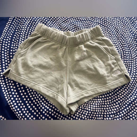GUC North Face Half Dome Sage Fleece Shorts with pockets Women Size Small - Picture 2 of 11